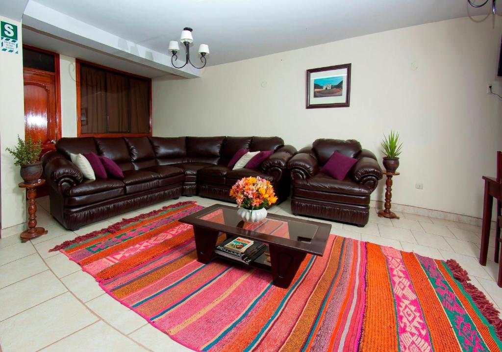 Yucay Plaza Inn ภายนอก รูปภาพ
